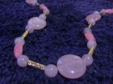 Colar rosa
